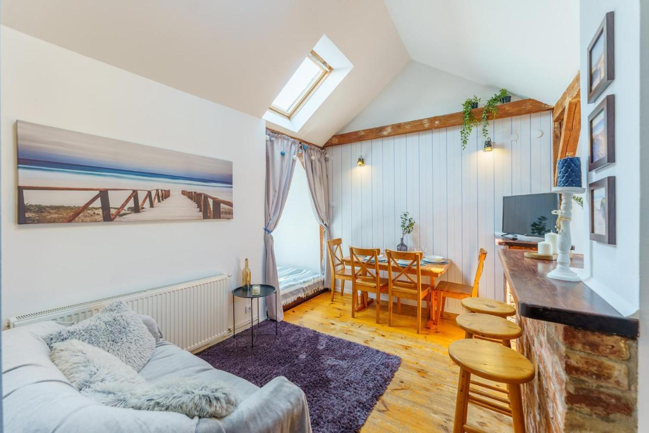 Klimatyczny Apartament Przy Bulwarze Optima Apartment Kołobrzeg Exterior foto